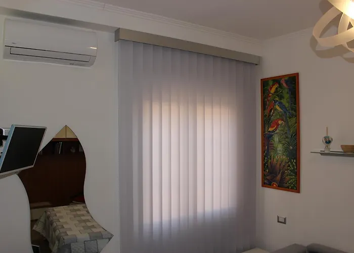 Alojamento de Acomodação e Pequeno-almoço Sissi Pozzuoli